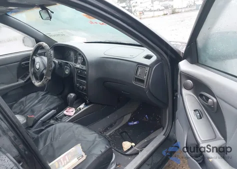 2005 Hyundai Elantra Gls/Gt z USA, uszkodzony, nr VIN KMHDN56D75U139130